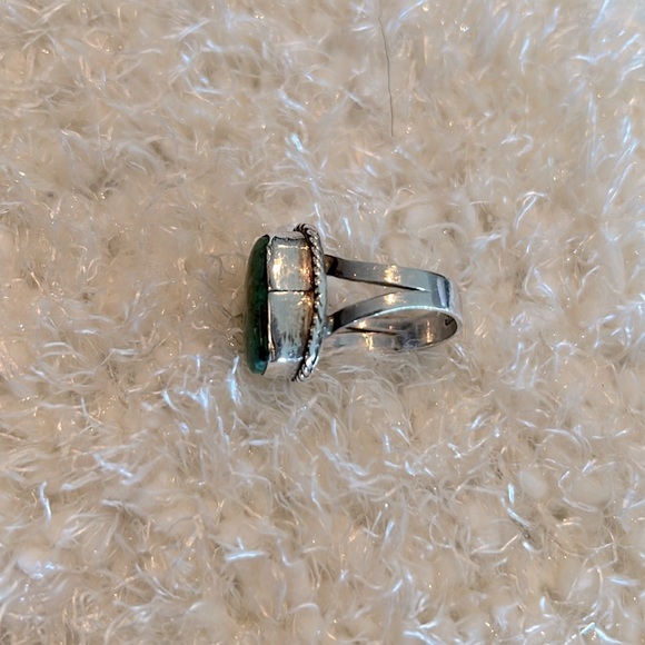 * FIRM PRICE * - Vintage Turquoise Ring - Picture 4 of 4